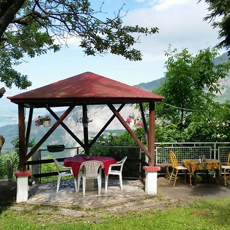 德巴尔 Melnicani, Breathtaking View旅馆 外观 照片