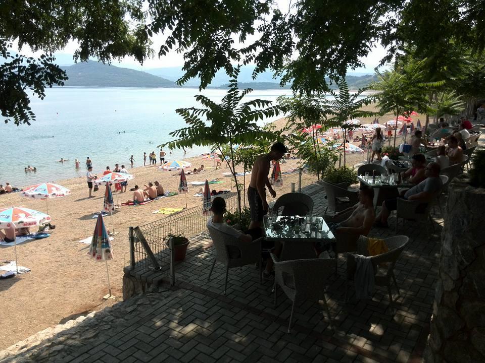 德巴尔 Melnicani, Breathtaking View旅馆 外观 照片